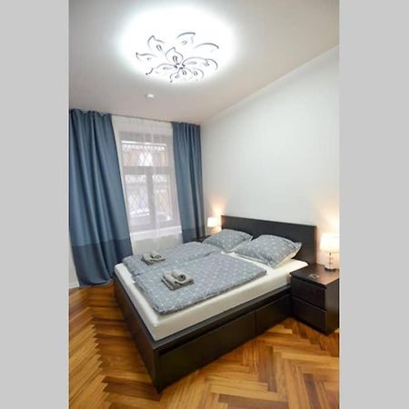 Brandly New Apartment Andel 프라하 외부 사진