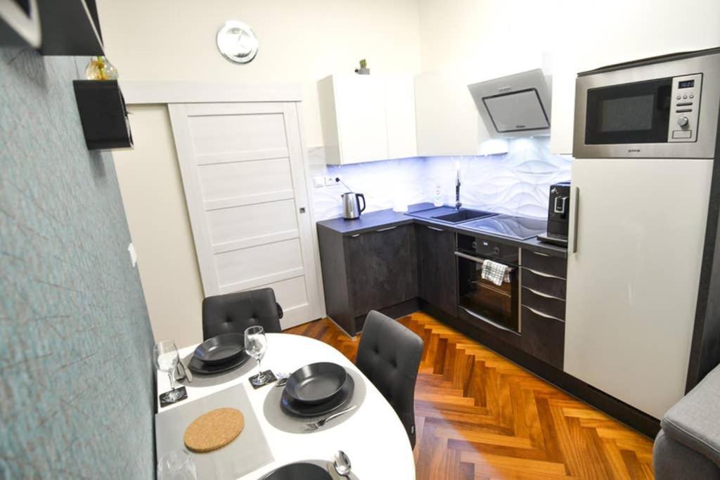 Brandly New Apartment Andel 프라하 외부 사진